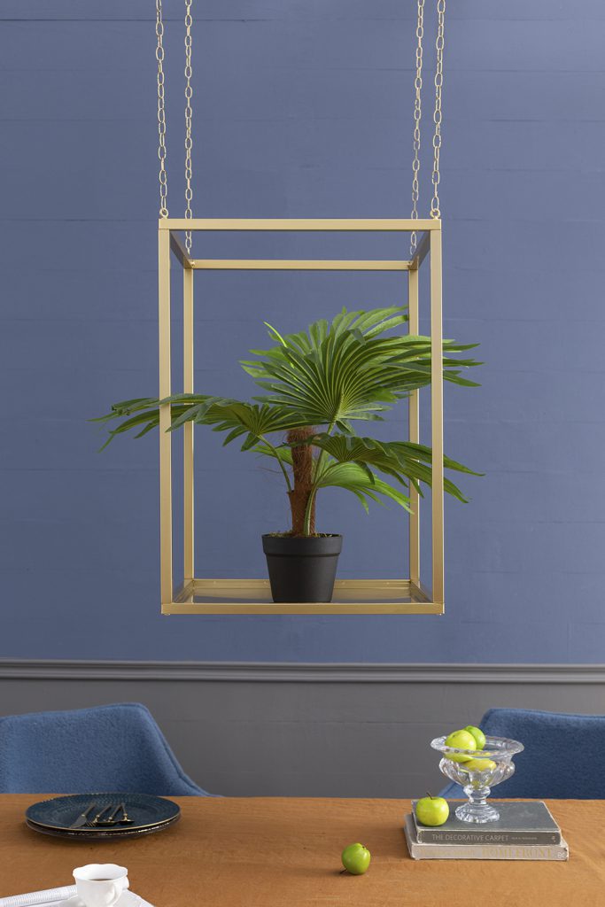 A&B Home 20" x 28" Bundle of 12 Rectangular Golden Iron Stand With Chain