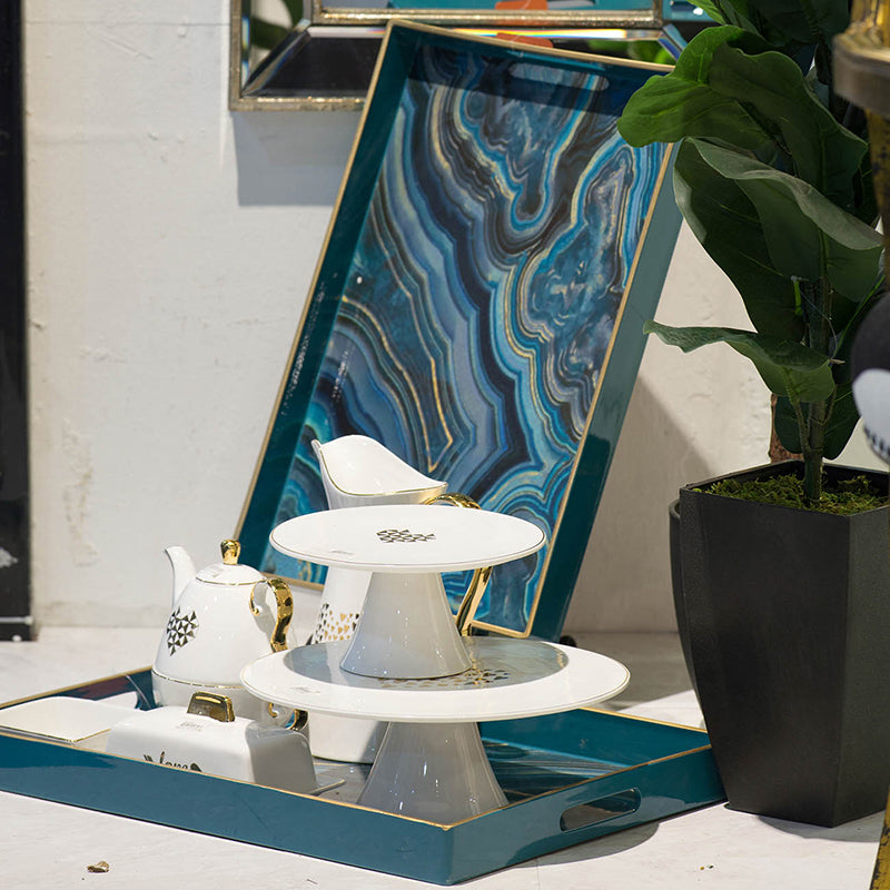 A&B Home 8" x 8" Bundle of 30 Amore Round Creamy White Cake Stand With Gold Accent