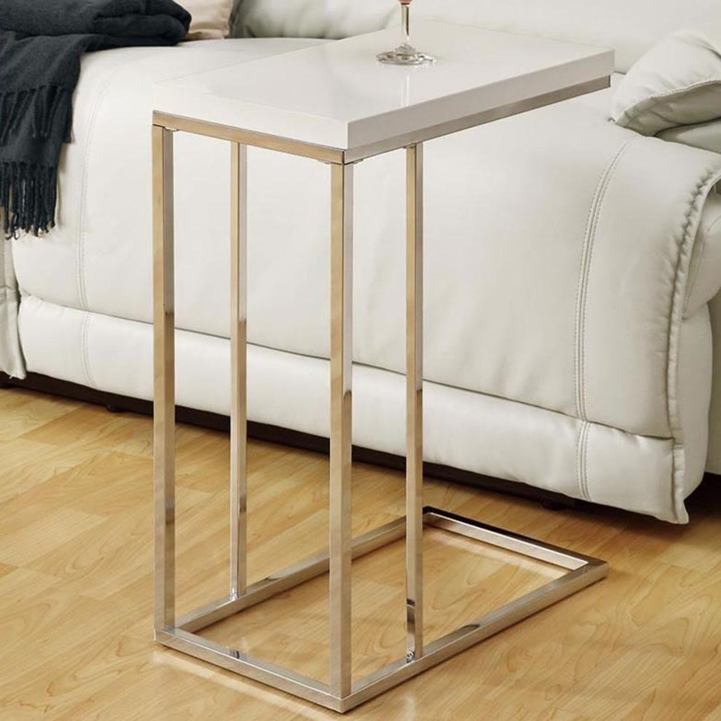 HomeRoots 18.25" x 10.25" x 25.25" Particle Board Metal Accent Table in White Finish