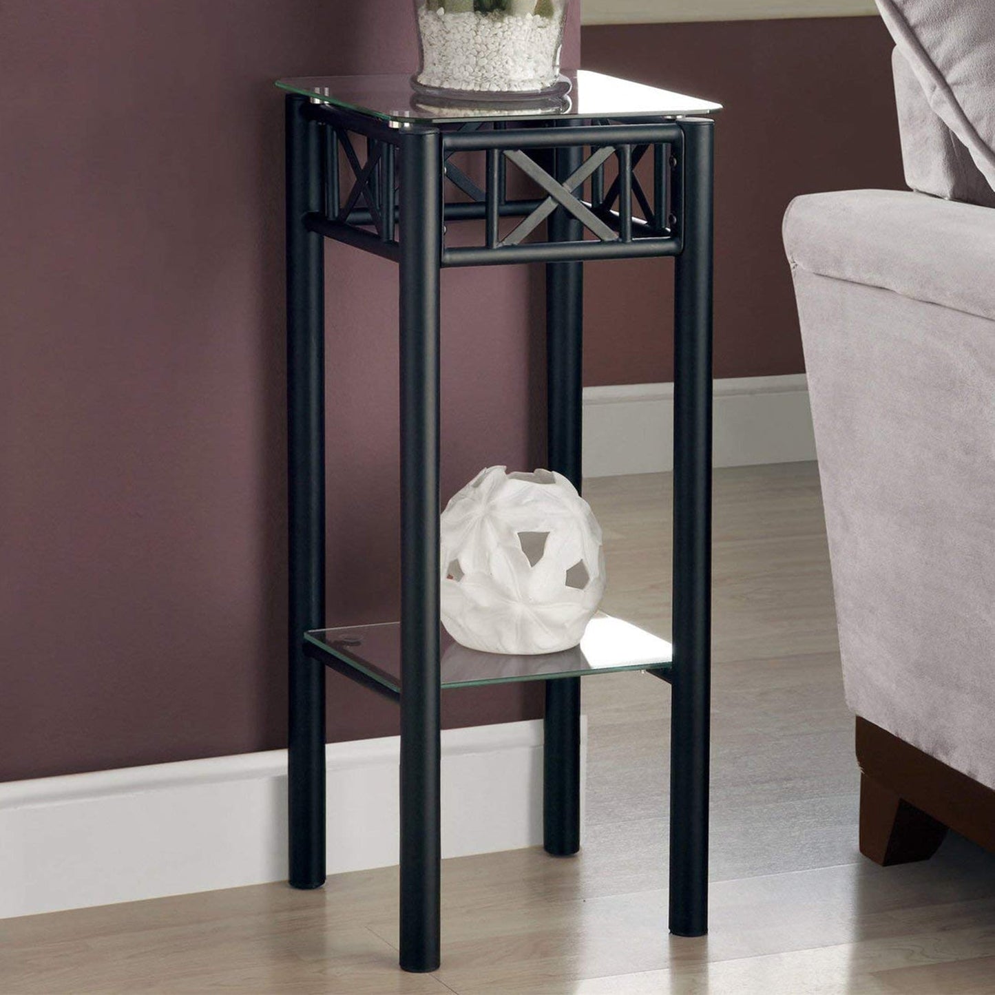 HomeRoots 28" End Table With Shelf in Black and Clear Glass Finish