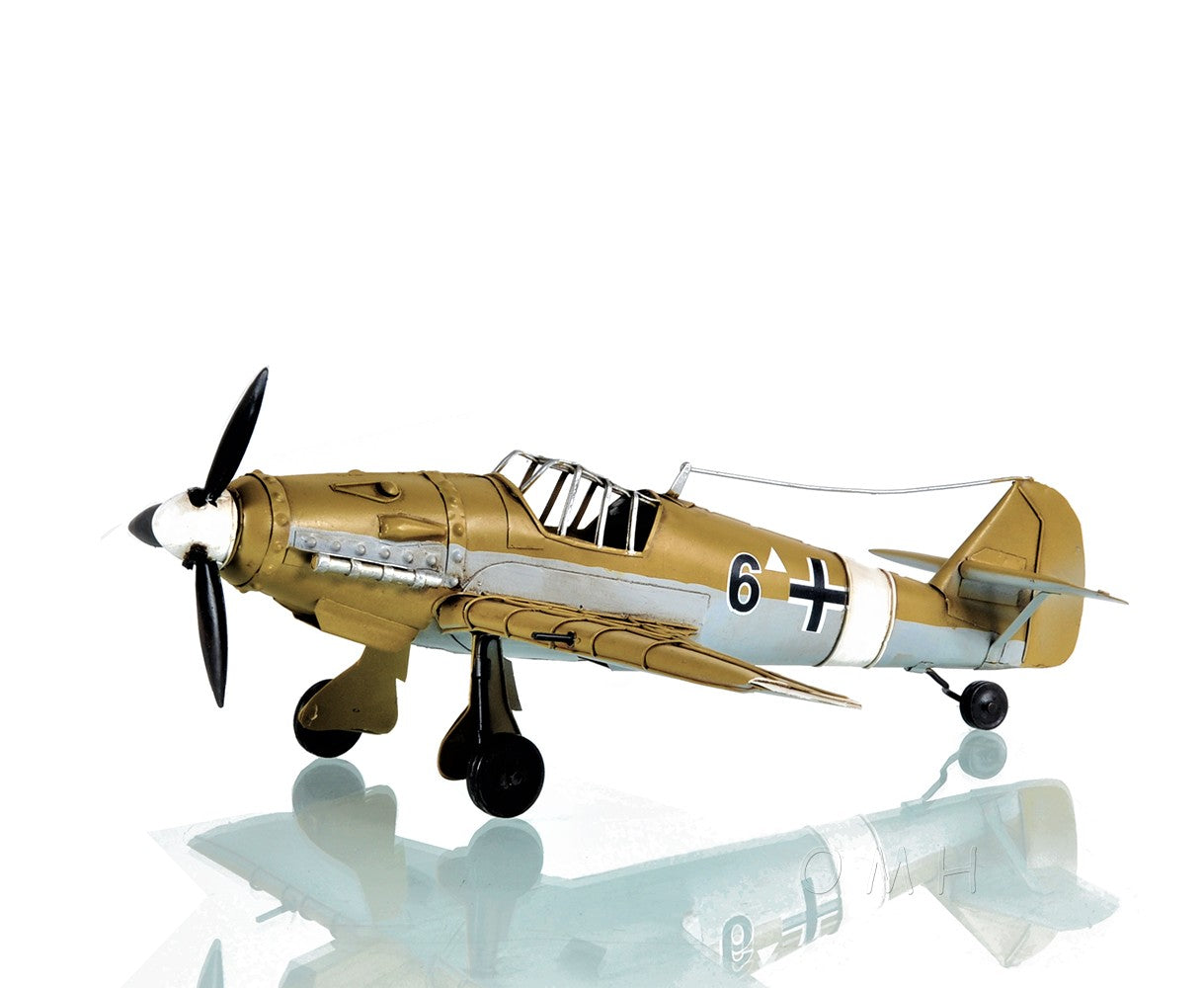 HomeRoots c1935 Messerschmitt BF 109 Fighter Sculpture – Kitchen Oasis