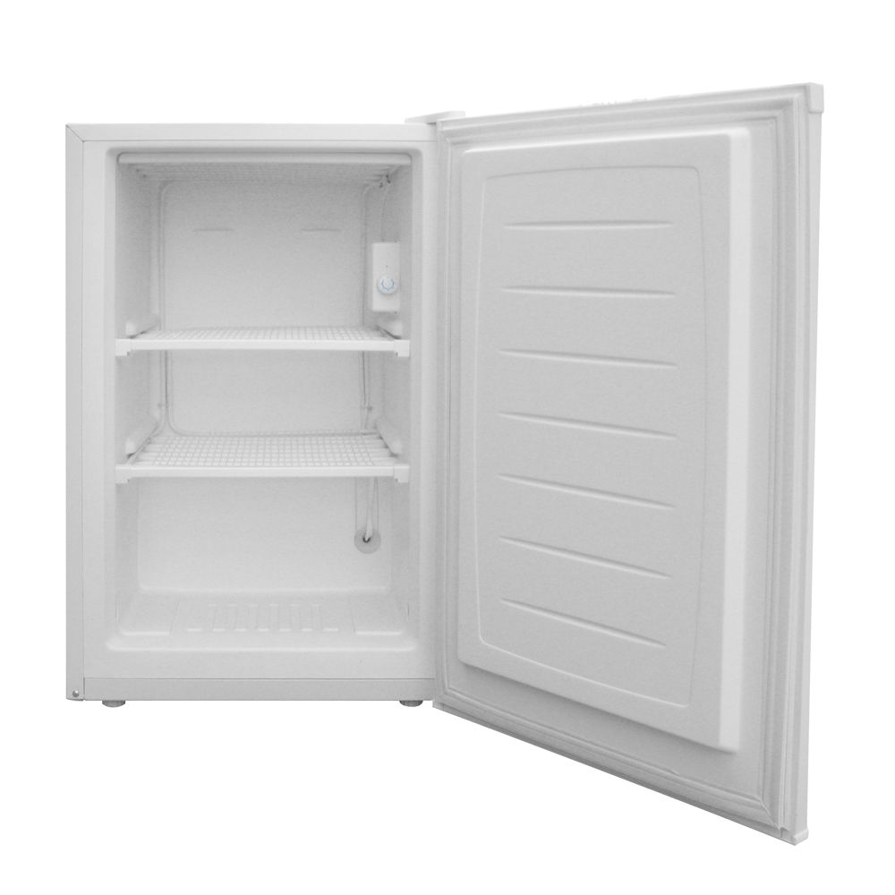 Magic Chef 20" White 3.0 Cu. Ft Capacity Upright Freezer
