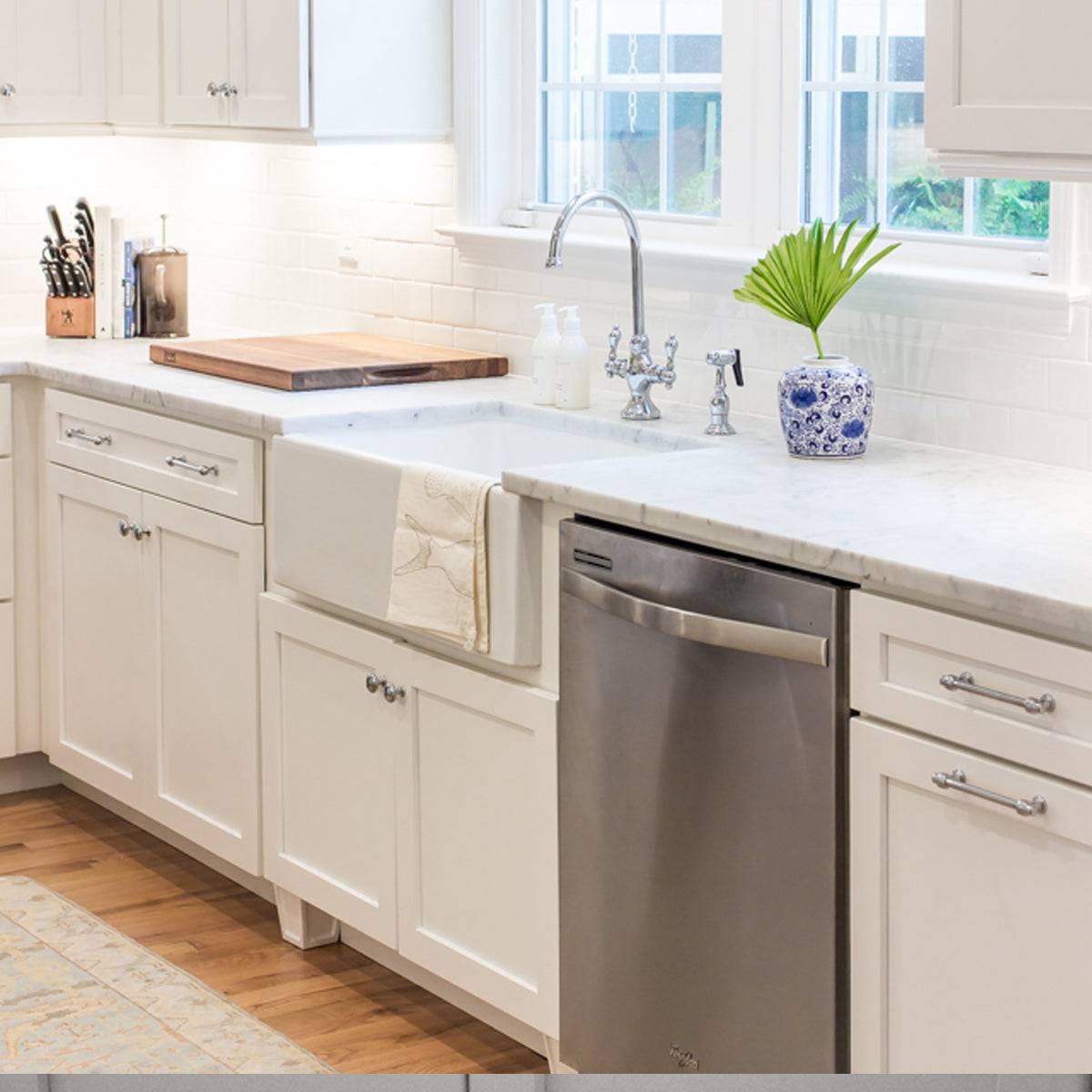 Nantucket Sinks Cape Collection 30" Rectangle Undermount Porcelain Enamel Glaze White Fireclay Single Bowl Italian Farmhouse Apron Kitchen Sink
