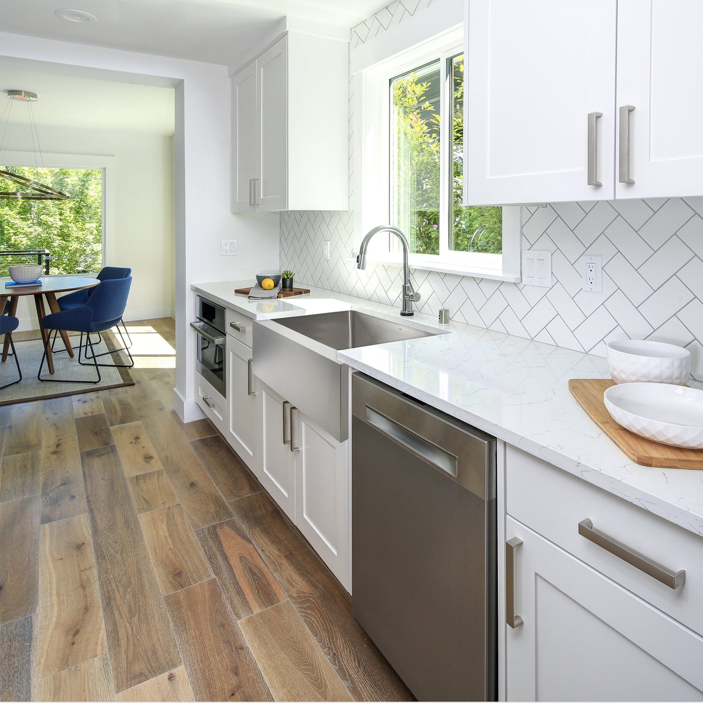 Nantucket Sinks Pro Series 33" Rectangle Undermount Brushed Satin 304 Stainless Steel Single Bowl Patented Design Kitchen Sink With 7-Inch Apron Front