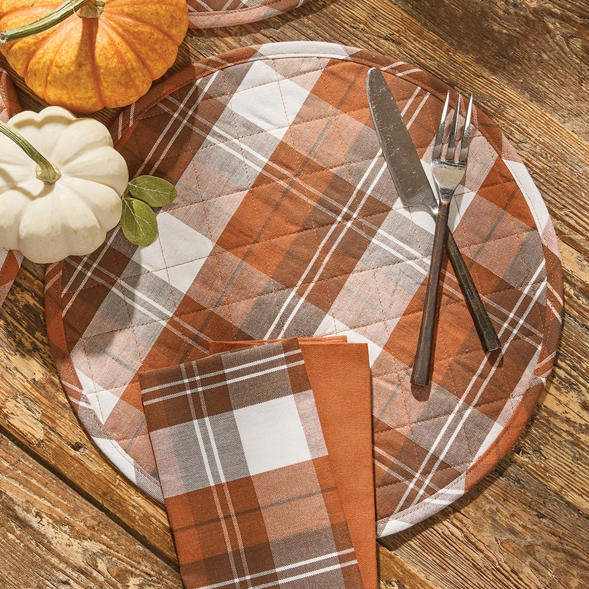Park Designs Country Plaid Quilted Placemat 15" Dia - Set of 12