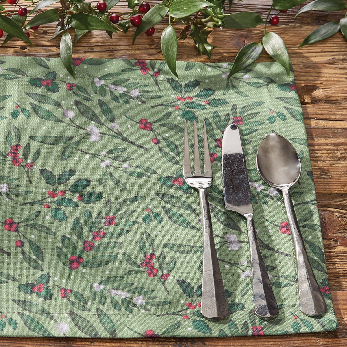 Park Designs Under The Mistletoe Placemat - Set of 12