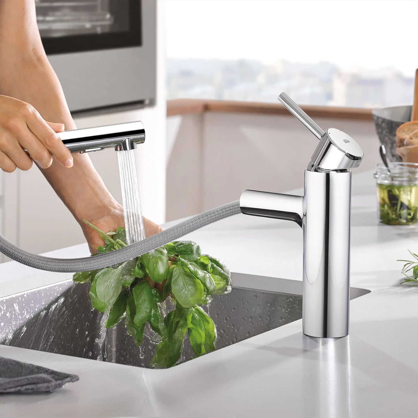 Grohe Concetto™ 1.5 GPM Single-Handle Dual Spray Pull-Out StarLight Chrome Kitchen Faucet