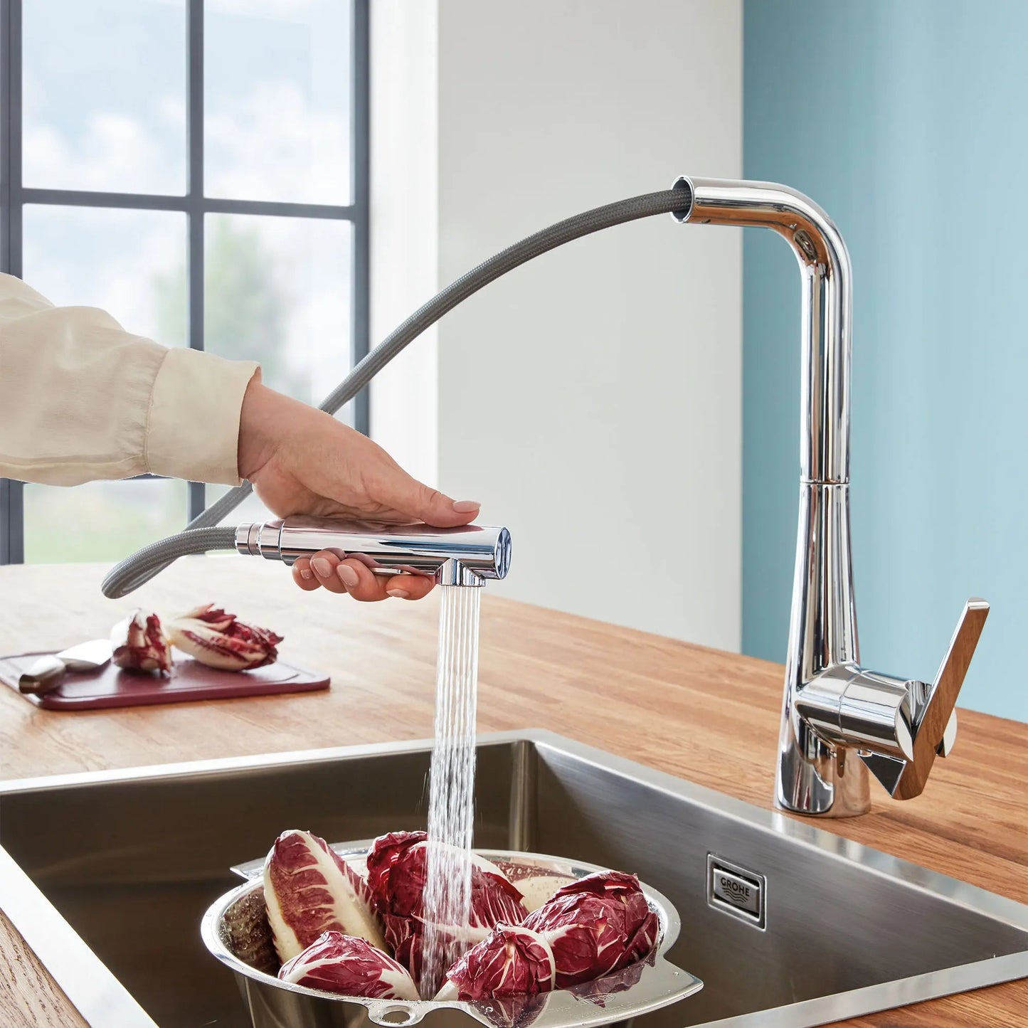 Grohe Zedra 1.75 GPM Dual Spray Single-Handle StarLight Chrome Pull-Out Kitchen Faucet