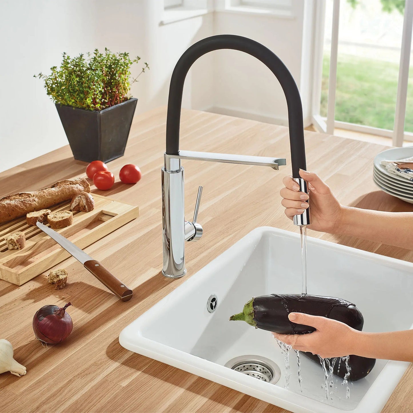 Grohe Concetto 1.75 GPM Semi-Pro Dual Spray Single-Handle StarLight Chrome Kitchen Faucet