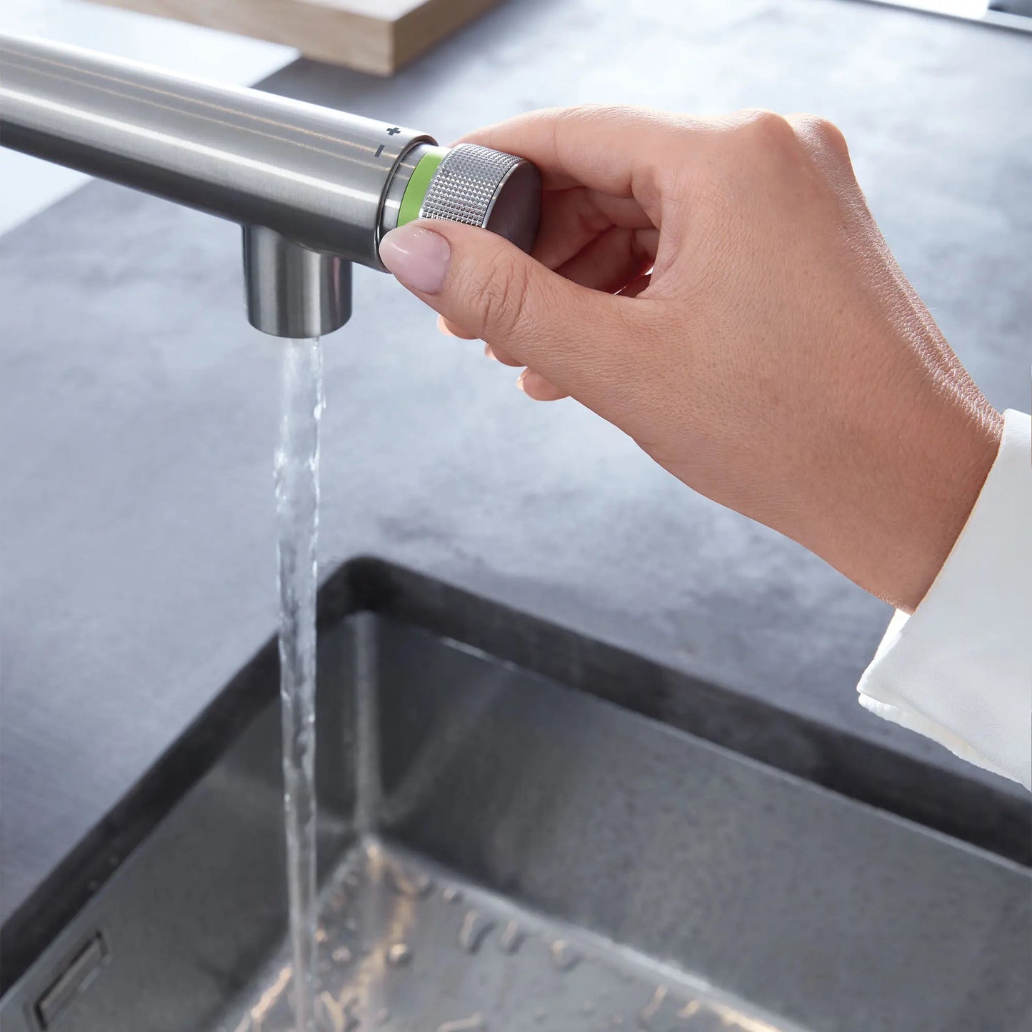 Grohe Essence 1.75 GPM SmartControl Single Spray SuperSteel Infinity Pull-Out Kitchen Faucet