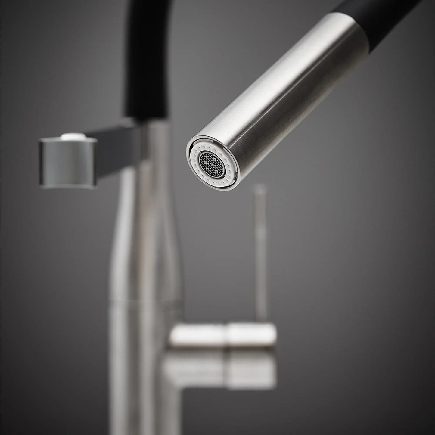Grohe Essence 1.75 GPM Semi-Pro Dual Spray Single-Handle StarLight Chrome Kitchen Faucet