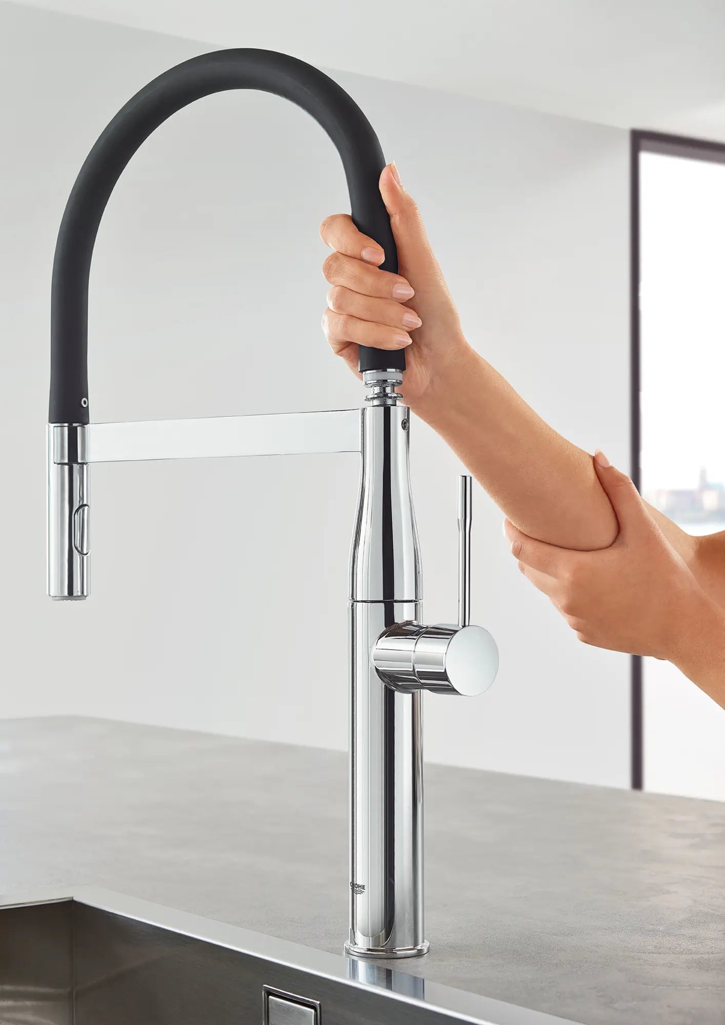 Grohe Essence 1.75 GPM Semi-Pro Dual Spray Single-Handle StarLight Chrome Kitchen Faucet
