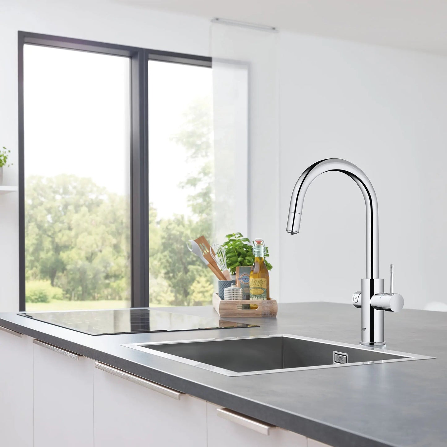Grohe Blue 1.75 GPM Single Spray Single-Handle StarLight Chrome Pull Down Kitchen Faucet With Chilled and Sparkling Water