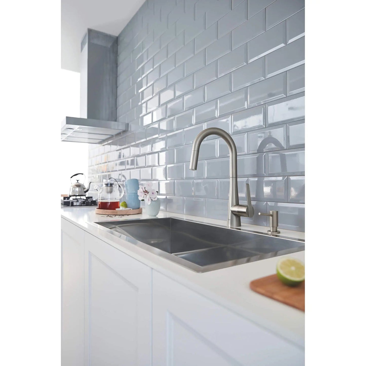 Grohe Universal Brass Head and Flange SuperSteel Infinity Cosmopolitan Soap Dispenser