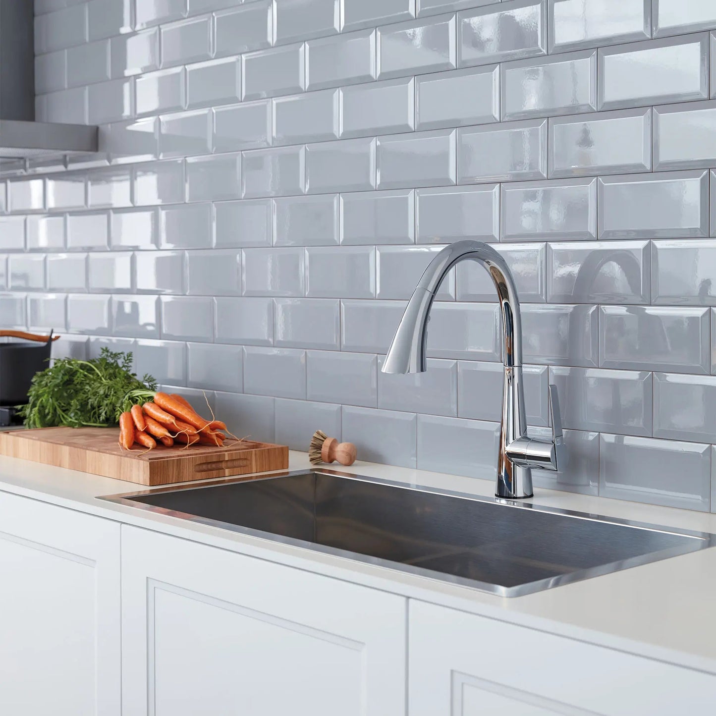 Grohe Zedra 1.75 GPM Triple Spray Touch Technology Single-Handle StarLight Chrome Pull Down Kitchen Faucet