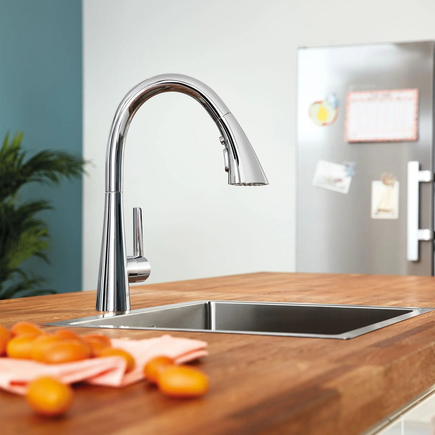 Grohe Zedra 1.75 GPM Single-Handle Triple Spray StarLight Chrome Pull Down Bar Faucet