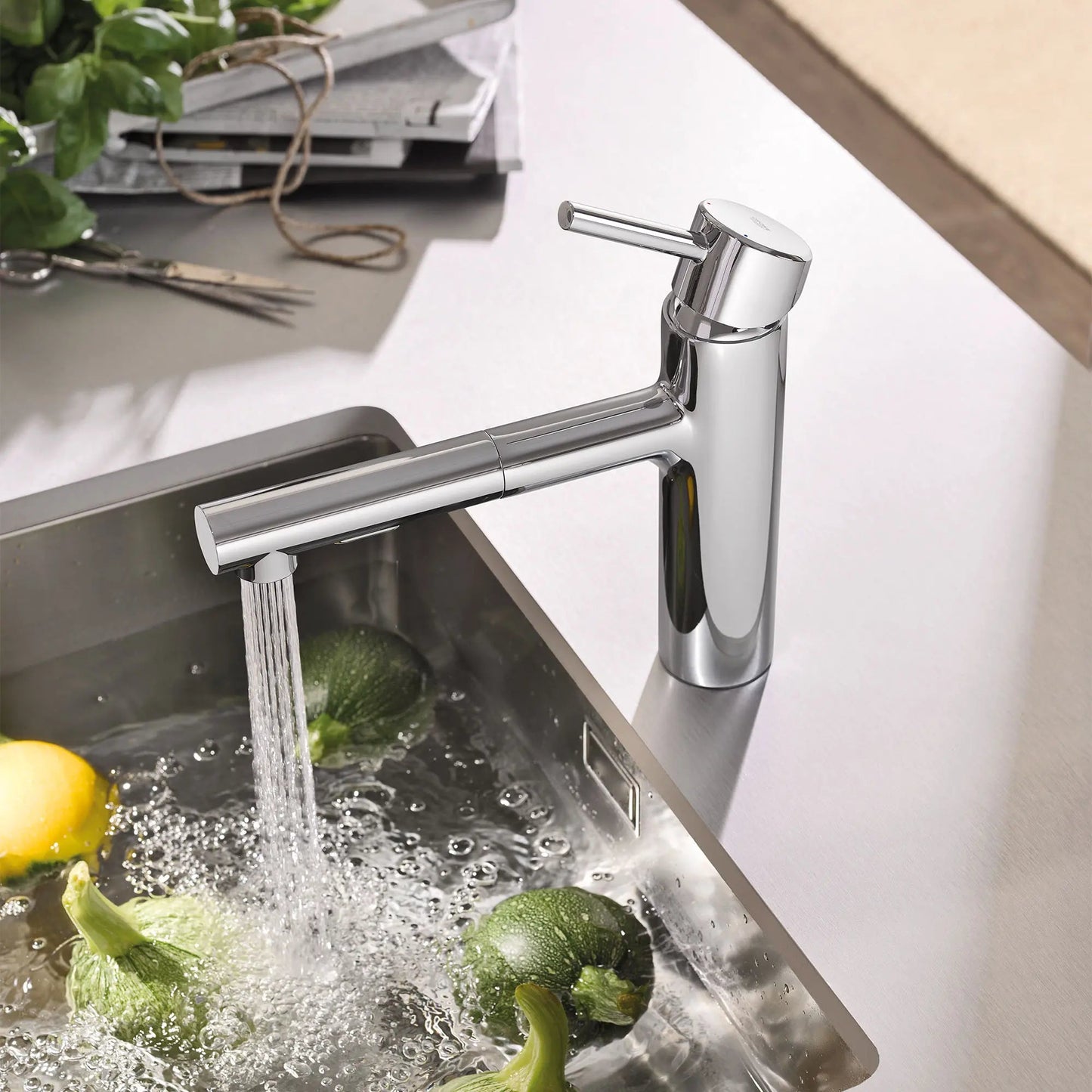 Grohe Concetto™ 1.5 GPM Single-Handle Dual Spray Pull-Out StarLight Chrome Kitchen Faucet