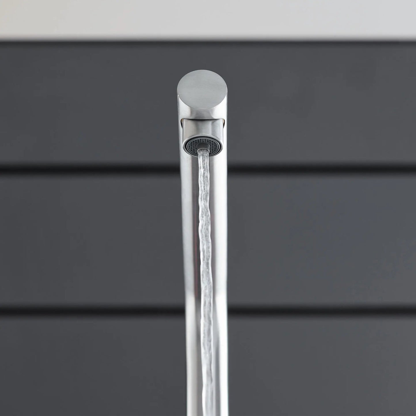 Grohe Blue 1.75 GPM Single Spray Single-Handle StarLight Chrome Pull-Out Kitchen Faucet With Chilled and Sparkling Water