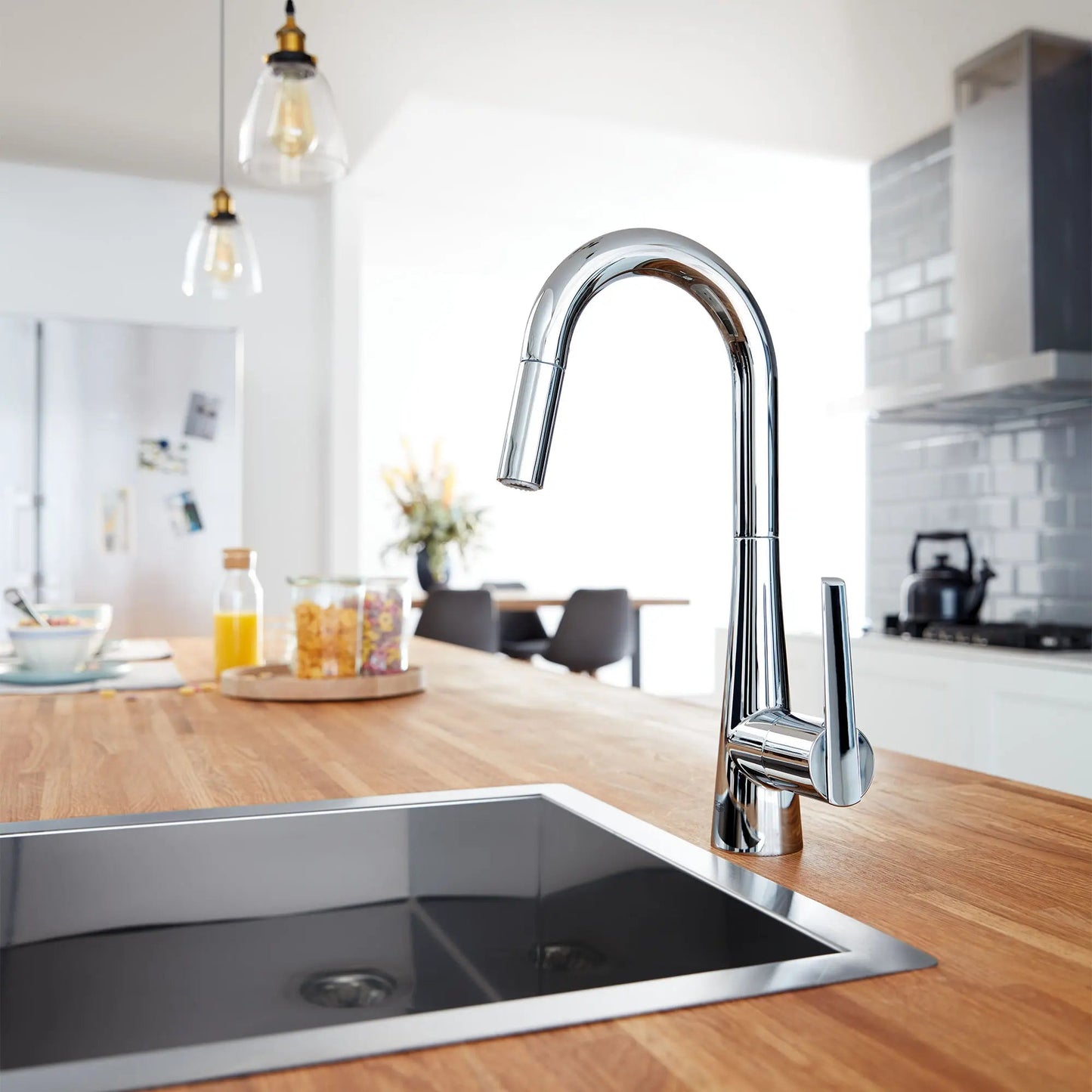 Grohe Zedra 1.75 GPM Dual Spray Single-Handle Pull Down StarLight Chrome Prep Faucet