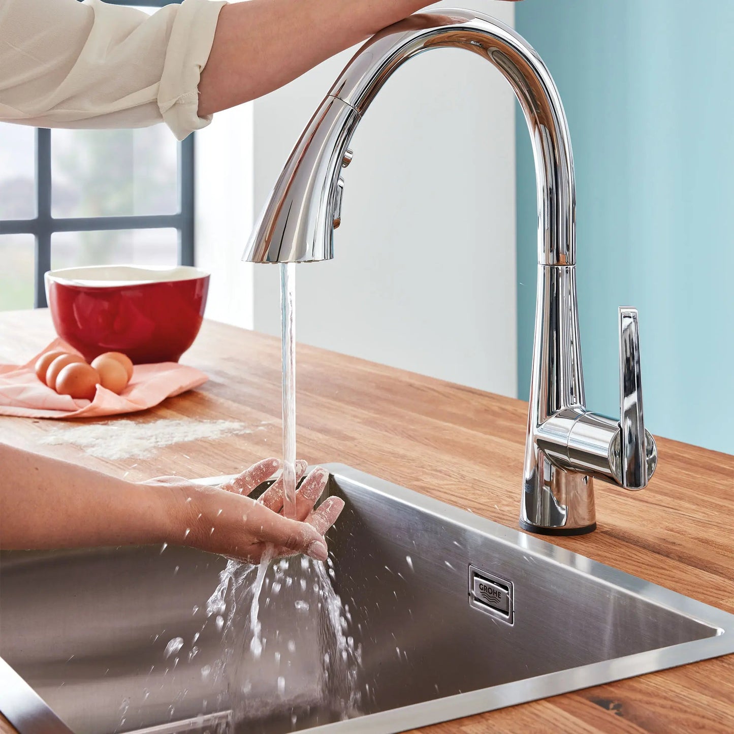 Grohe Zedra 1.75 GPM Triple Spray Touch Technology Single-Handle StarLight Chrome Pull Down Kitchen Faucet