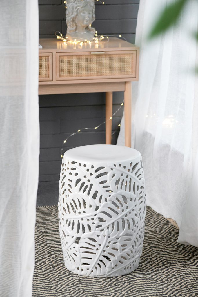 A&B Home 14" x 19" Bundle of 17 Round White Cutout Leaf Pattern Design Pedestal Stool