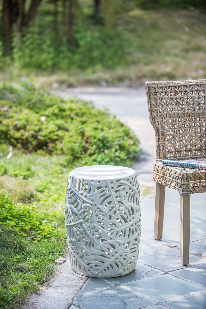 A&B Home 14" x 19" Bundle of 17 Round White Cutout Leaf Pattern Design Pedestal Stool