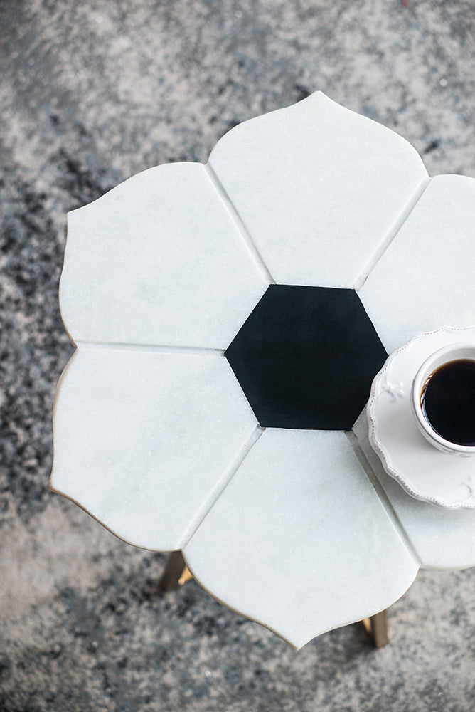 A&B Home 18" x 24" Bundle of 15 White Flower-Shaped Marble Tabletop With Gold Legs Accent Table