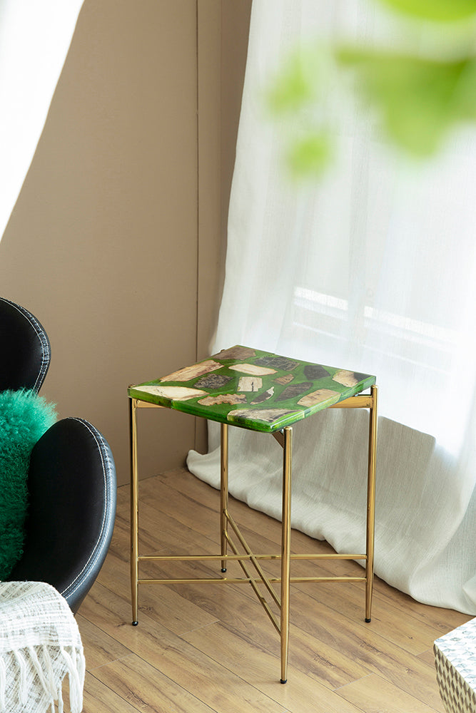 A&B Home 18" x 27" Bundle of 5 Gold Frame With Square-Shaped Green Resin Tabletop Side Table