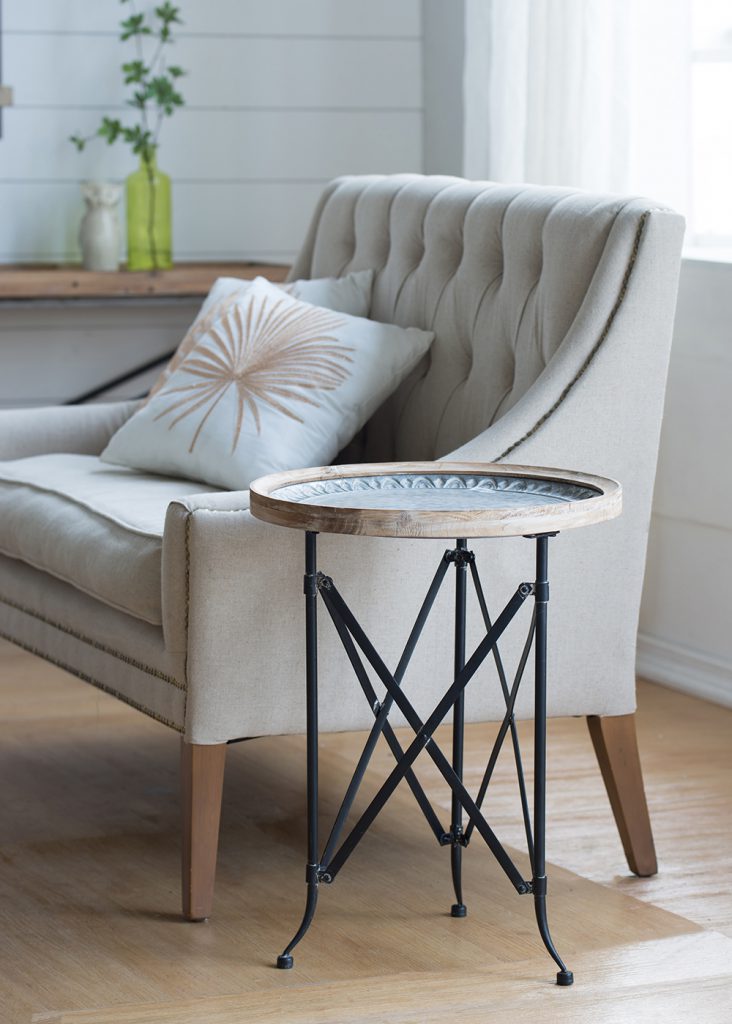 A&B Home 19" x 24" Bundle of 20 Round Wooden Tabletop With Black Metal Frame Side Table