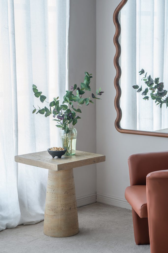 A&B Home 20" x 24" Bundle of 15 Square Cream Tabletop With Round Pedestal Side Table