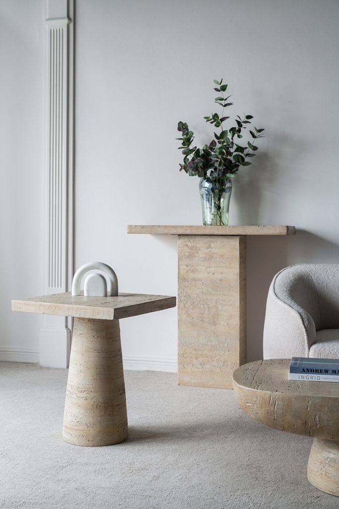 A&B Home 20" x 24" Bundle of 15 Square Cream Tabletop With Round Pedestal Side Table