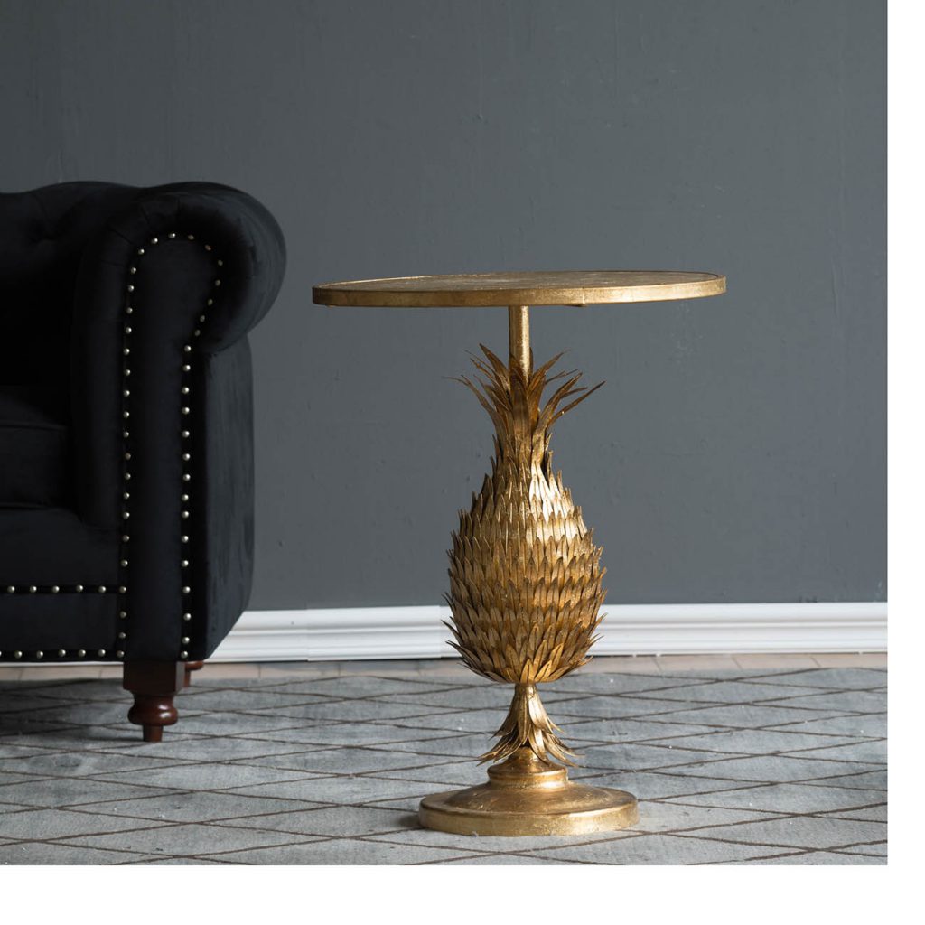 A&B Home 21" x 27" Bundle of 7 Round Gold Pineapple Table