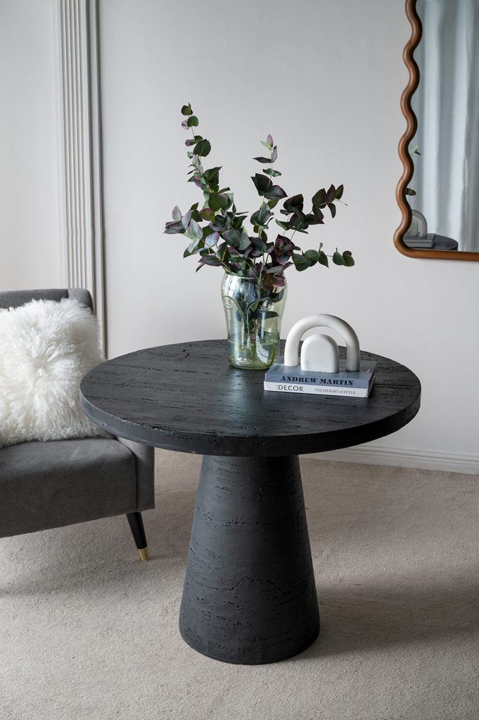 Round table concrete top online