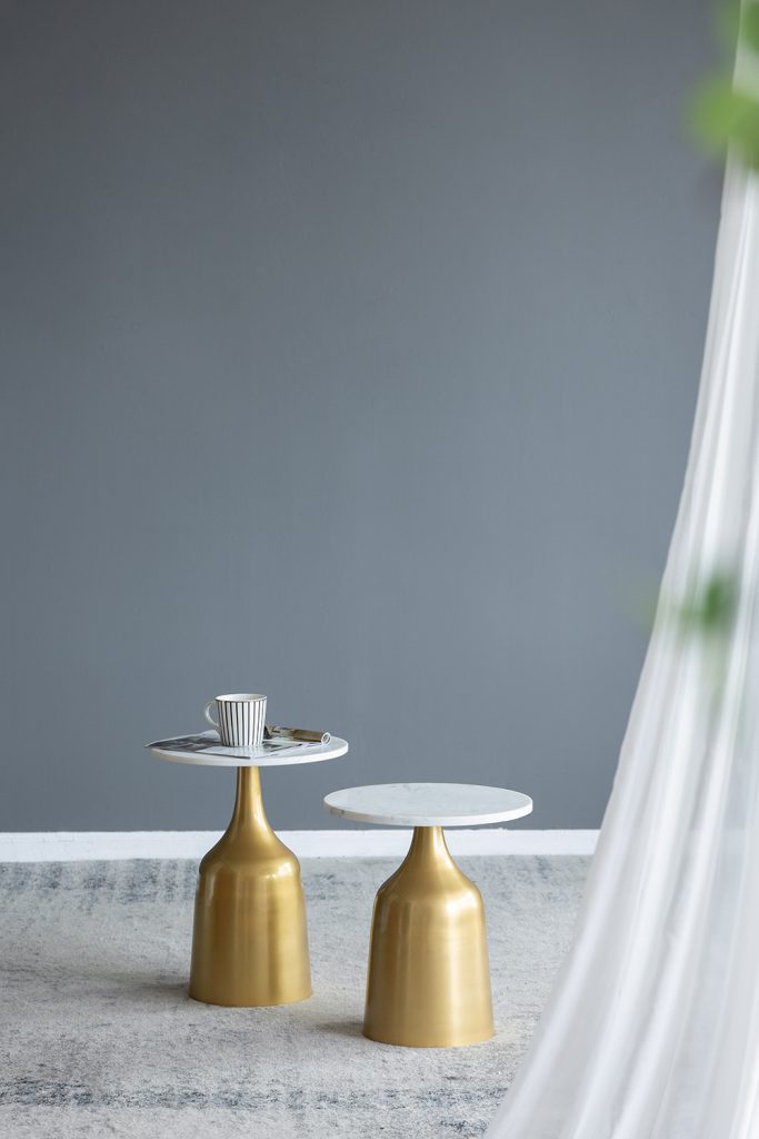 A&B Home Tahula Set of Two 15" x 19" Bundle of 7 Round White Marble Tabletop With Gold Side Table