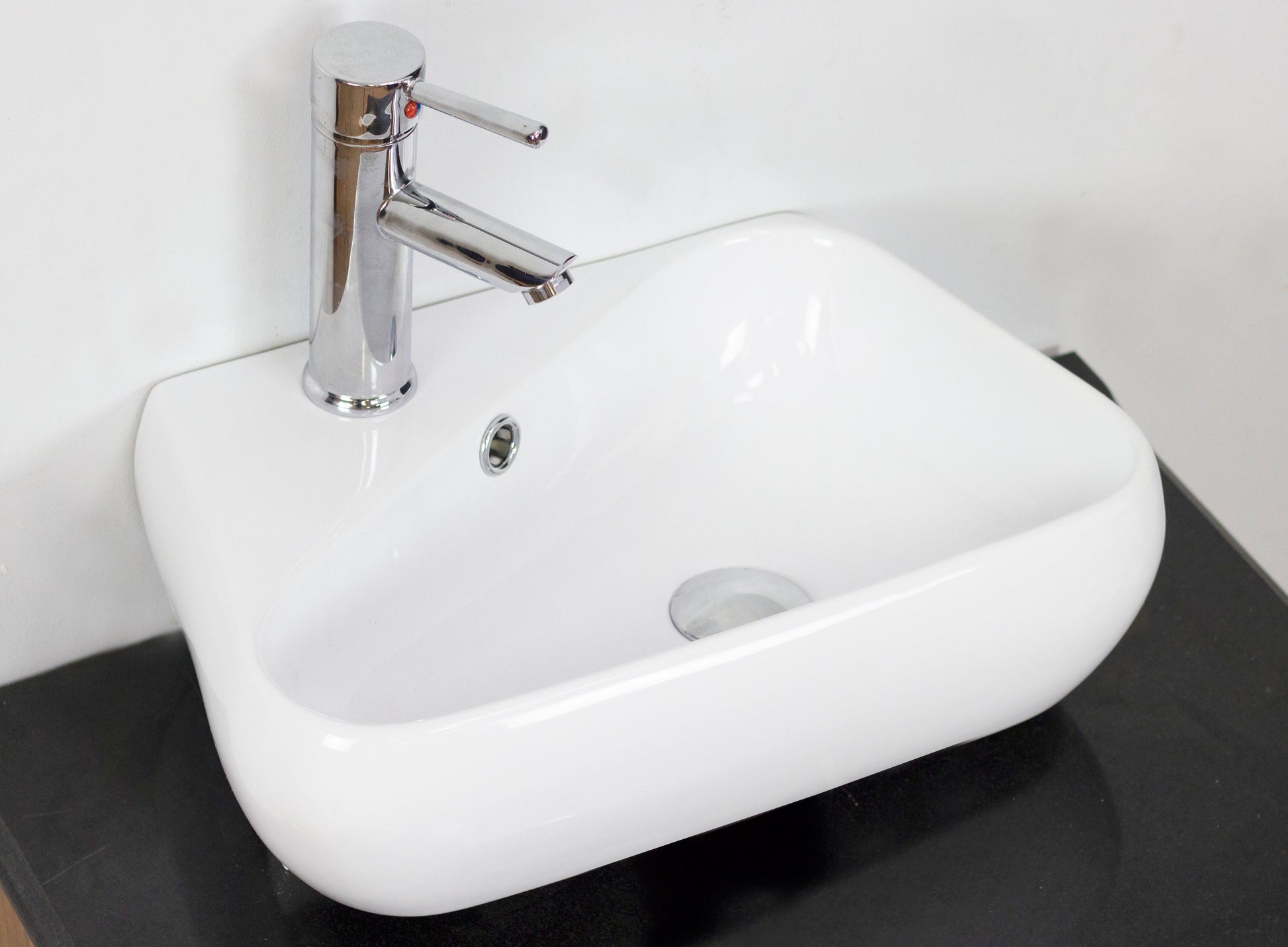 American Imaginations AI-26287 18" White Unique Above Counter Transitional Bathroom Vessel Sink Set