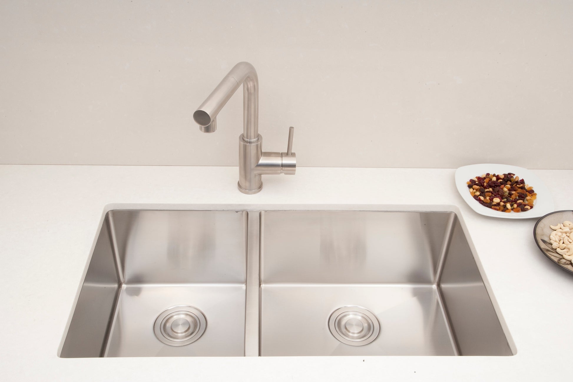 American Imaginations AI-27503 32" Stainless Steel Rectangle Stainless Steel Modern Kitchen Sink