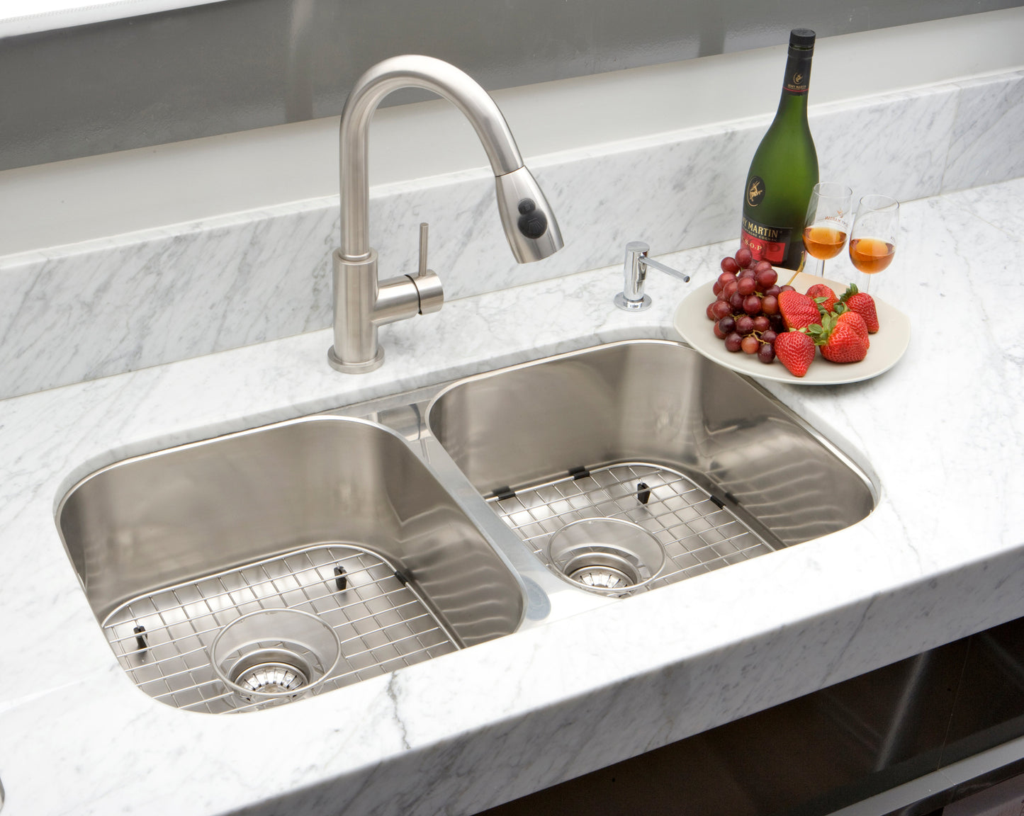 American Imaginations AI-27557 32" Stainless Steel Rectangle Stainless Steel Modern Kitchen Sink