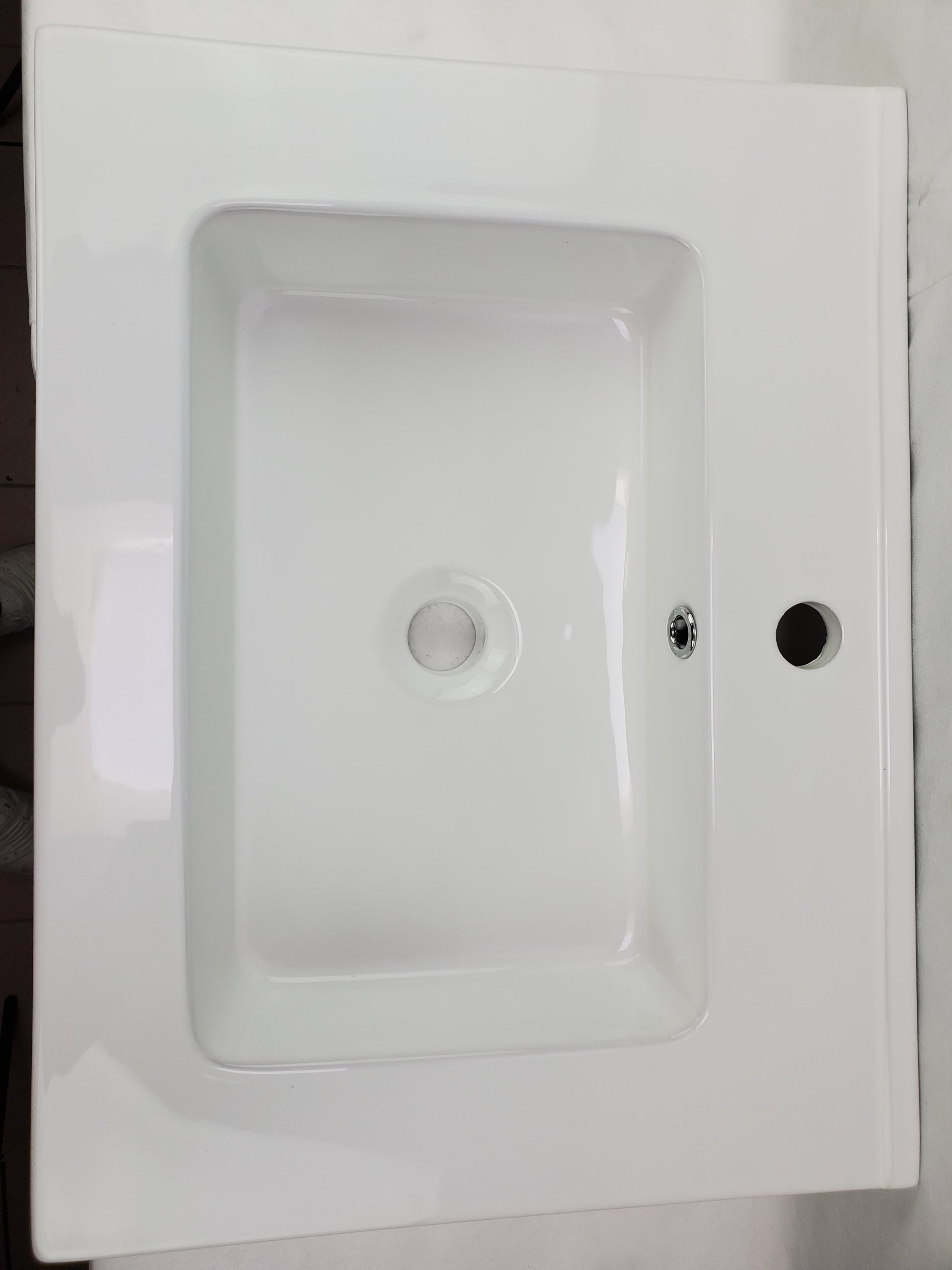 American Imaginations AI-29080 24" White Rectangular Drop In Transitional Ceramic Top