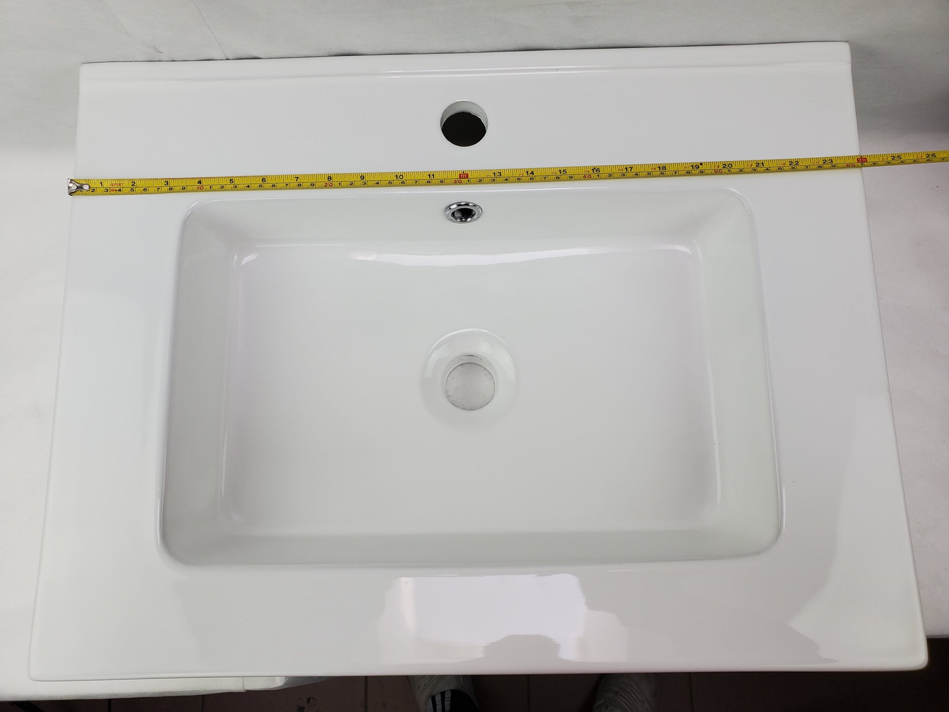 American Imaginations AI-29080 24" White Rectangular Drop In Transitional Ceramic Top