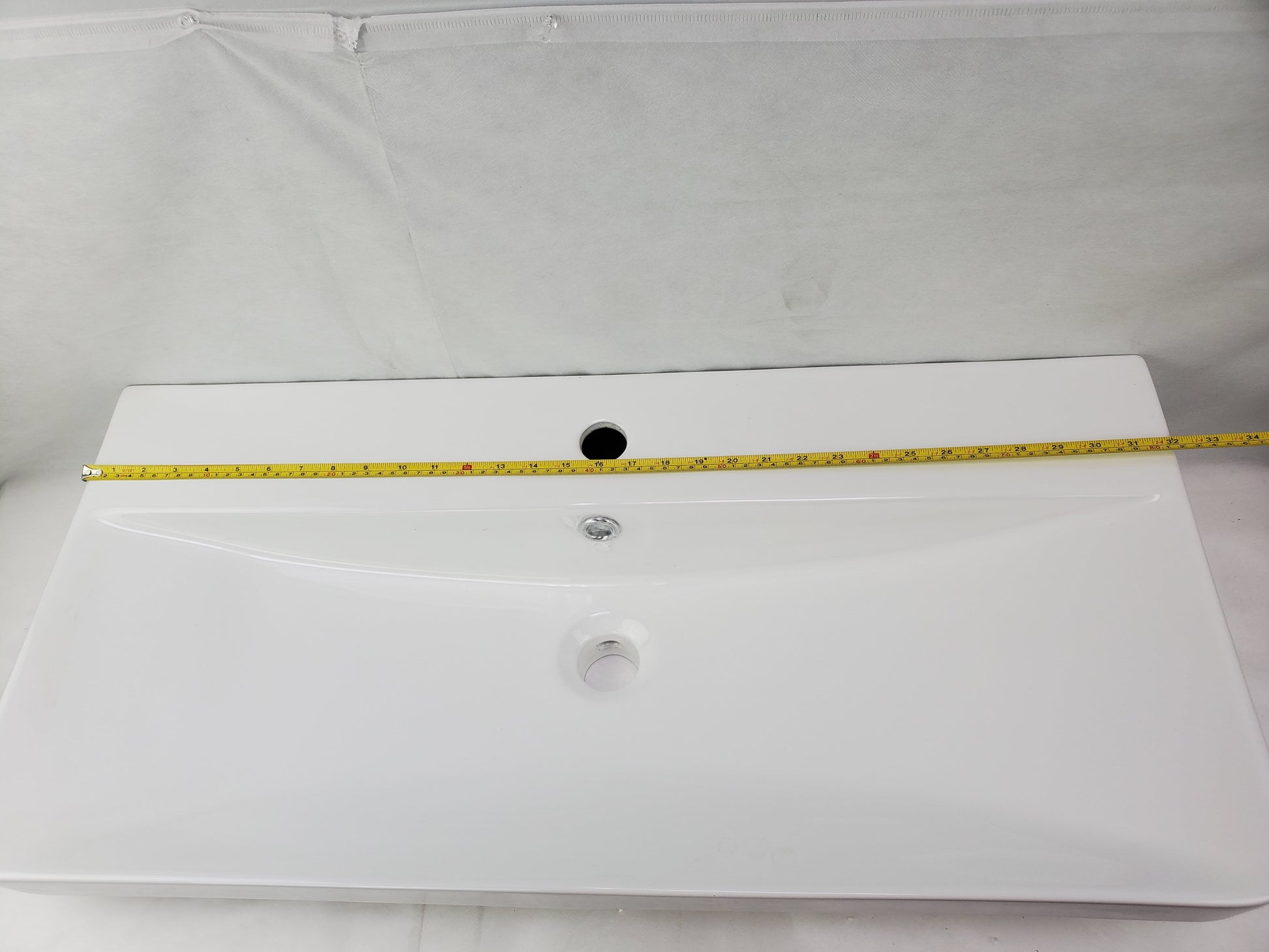 American Imaginations AI-29089 32" White Rectangular Above Counter Transitional Ceramic Top