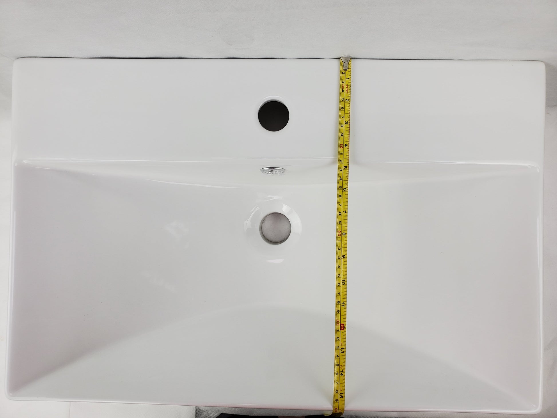 American Imaginations AI-29092 24" White Rectangular Above Counter Transitional Ceramic Top