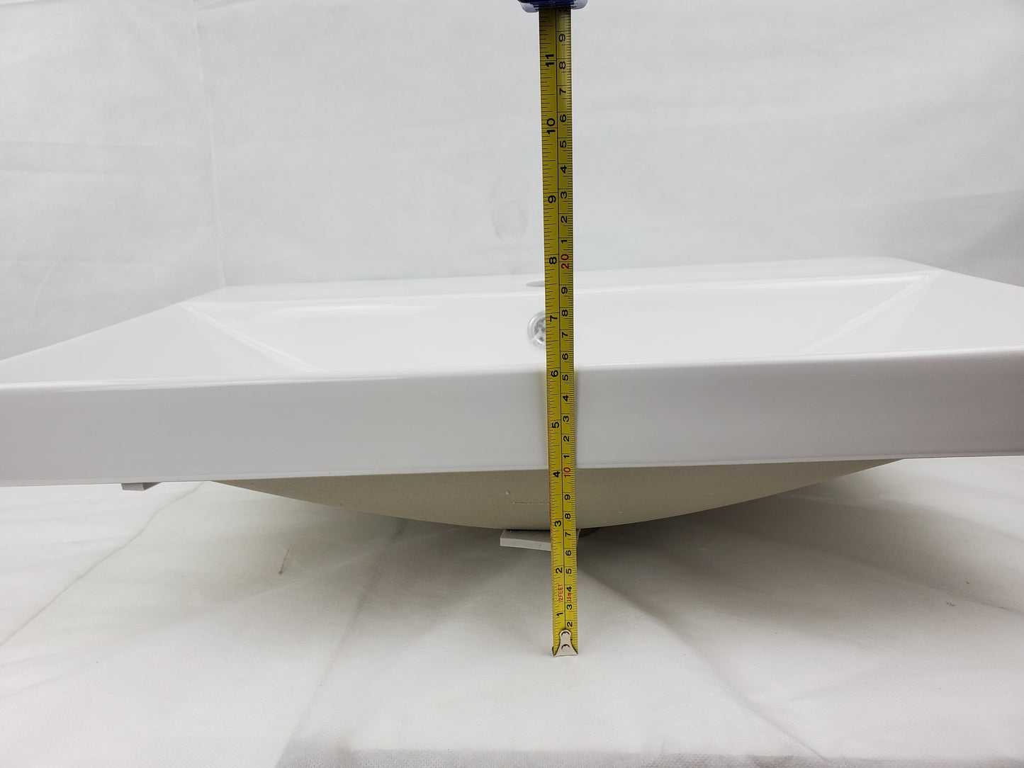 American Imaginations AI-29092 24" White Rectangular Above Counter Transitional Ceramic Top