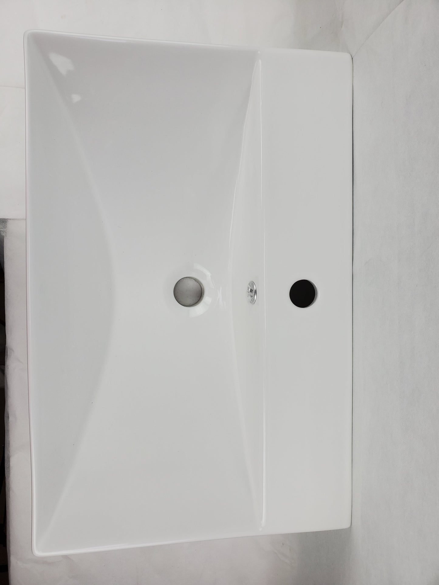 American Imaginations AI-29092 24" White Rectangular Above Counter Transitional Ceramic Top