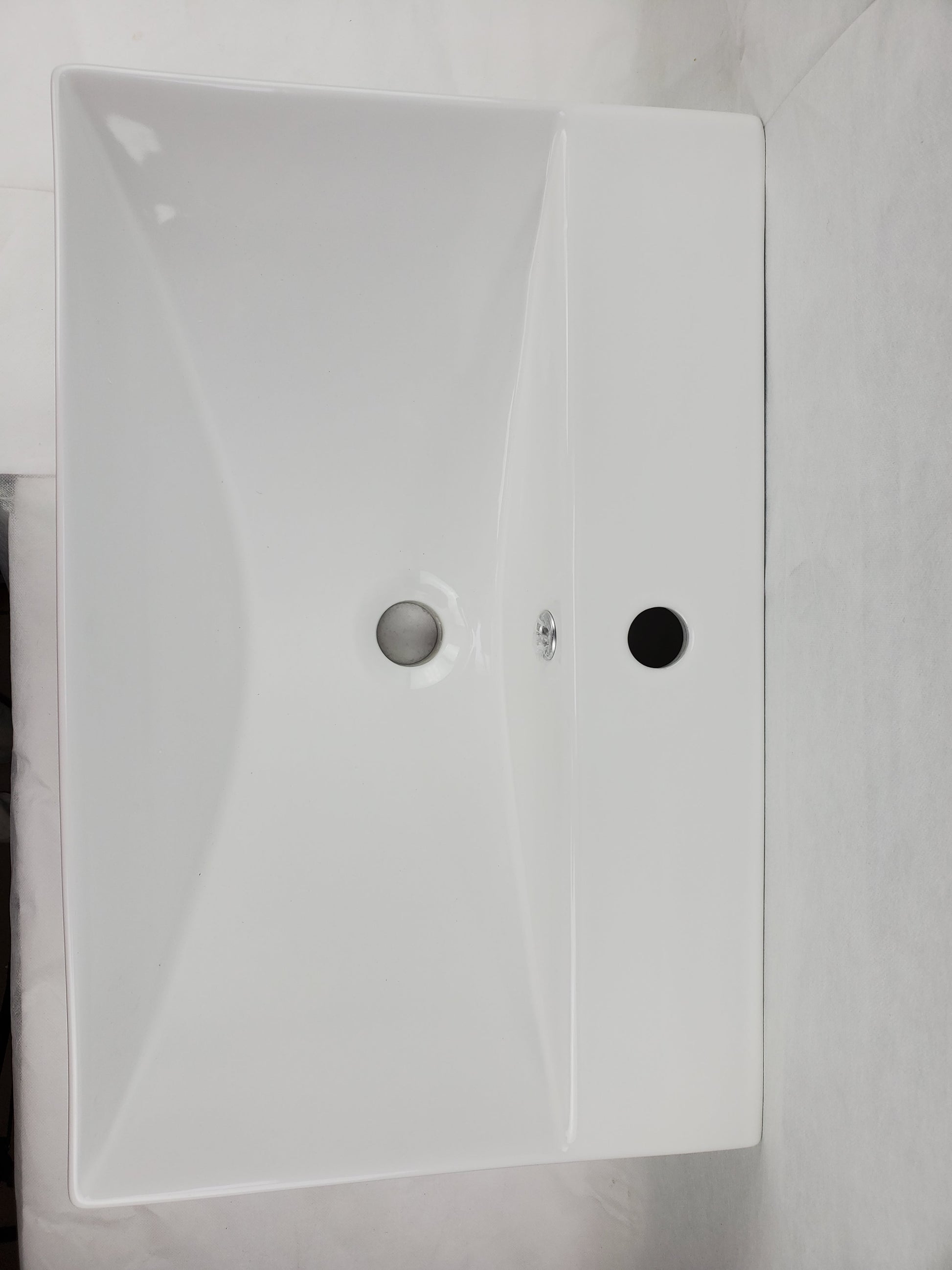 American Imaginations AI-29092 24" White Rectangular Above Counter Transitional Ceramic Top