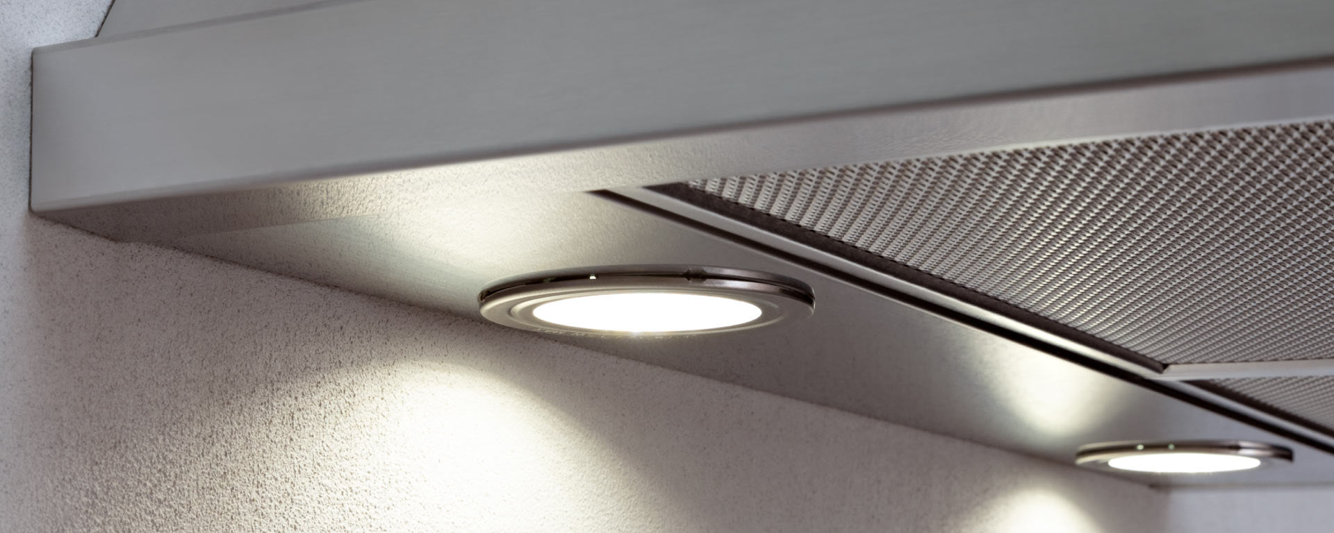 Bertazzoni 24" Stainless Steel Wall Mount Chimney Hood With 600 CFM Motor