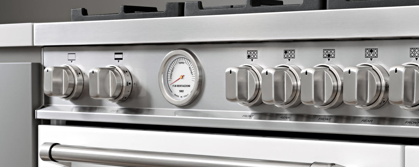 Bertazzoni Master Series 30" 5 Aluminum Burners Nero Matt Freestanding Propane Gas Range With 4.7 Cu.Ft. Oven