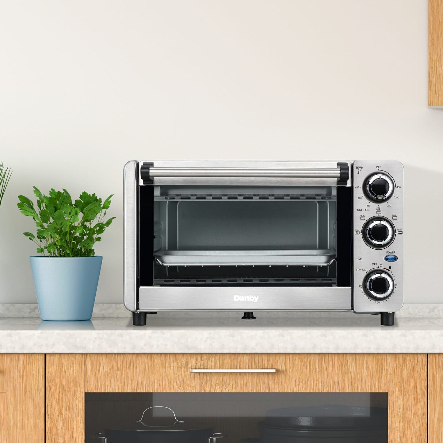 Danby 12L Stainless Steel 4-Slice Countertop Toaster Oven - DBTO0412BBSS