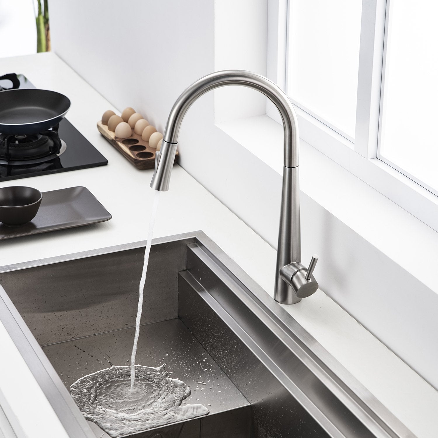 DeerValley Gleam 18" Stain Resistant Stainless Steel Pull Down Kitchen Faucet
