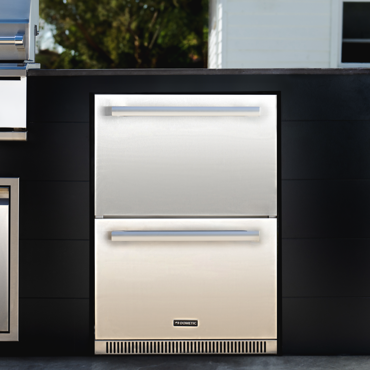 Dometic E-Series 24" Outdoor Refrigerated Drawers