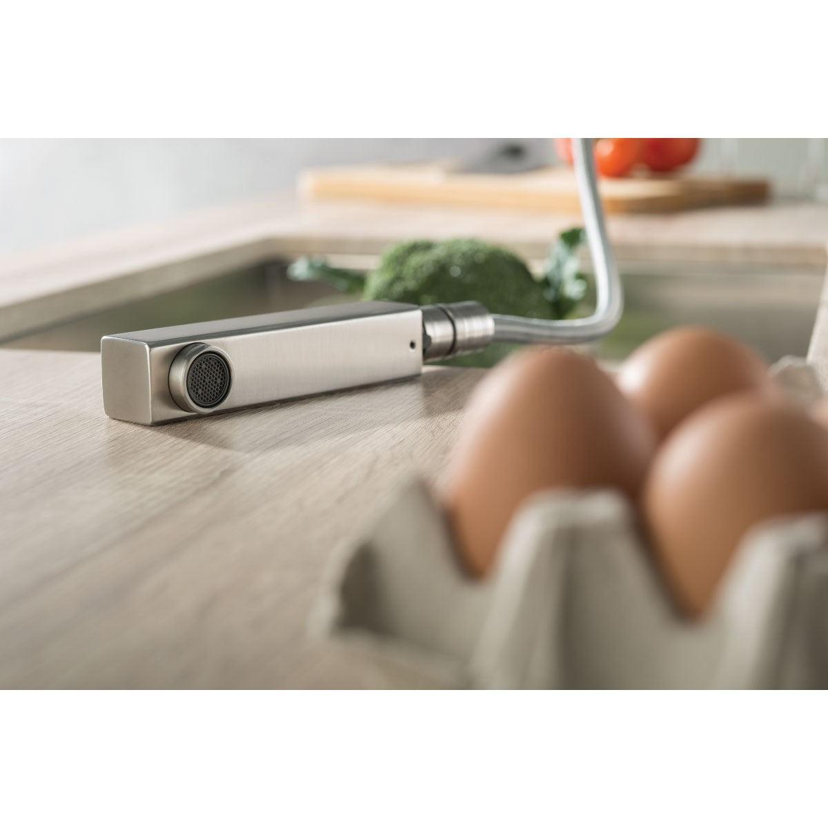 Flusso Faucets Klassiker Deus 12" SIngle Hole Matte Black Stainless Steel Pull-Out Kitchen Faucet With Dual Function Sprayer